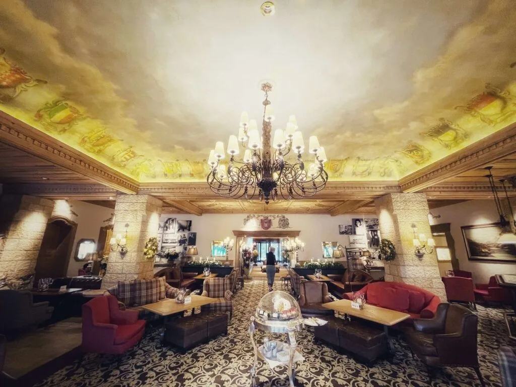 Gstaad Palace im Winter