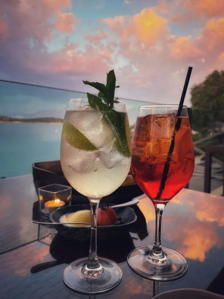 Minos Beach Art Hotel, Kreta