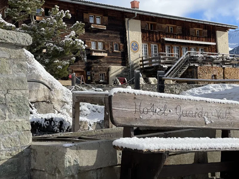 Maiensäss Hotel Guarda Val, Sporz
