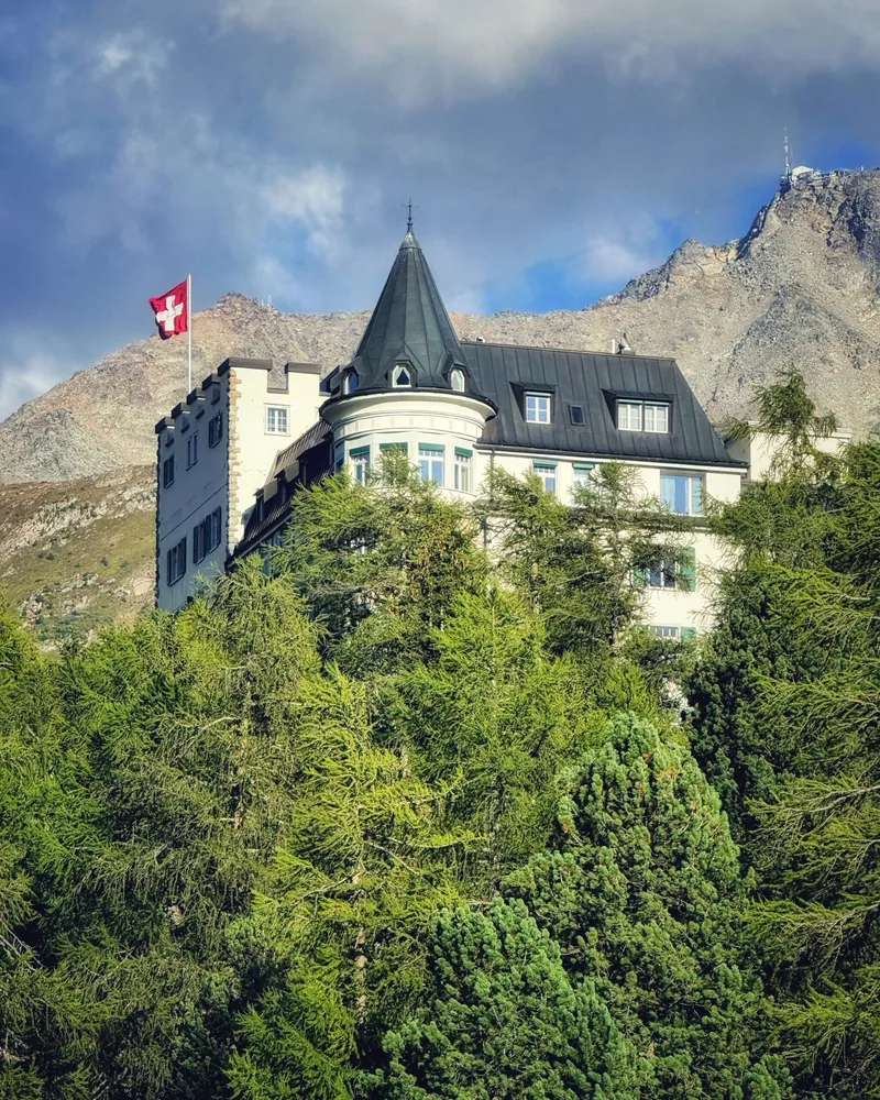 Waldhaus Sils im Sommer